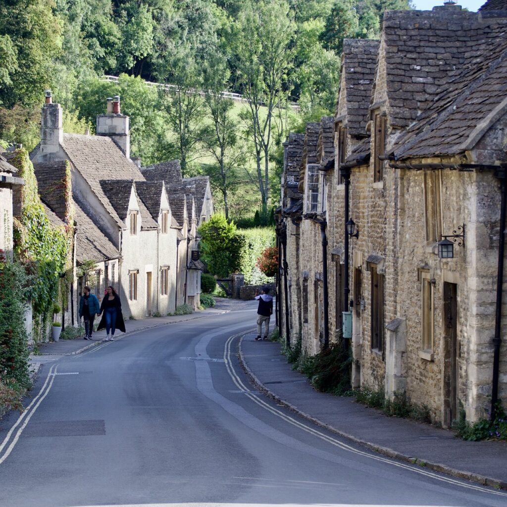 Best day trip guide to visiting Castle Combe