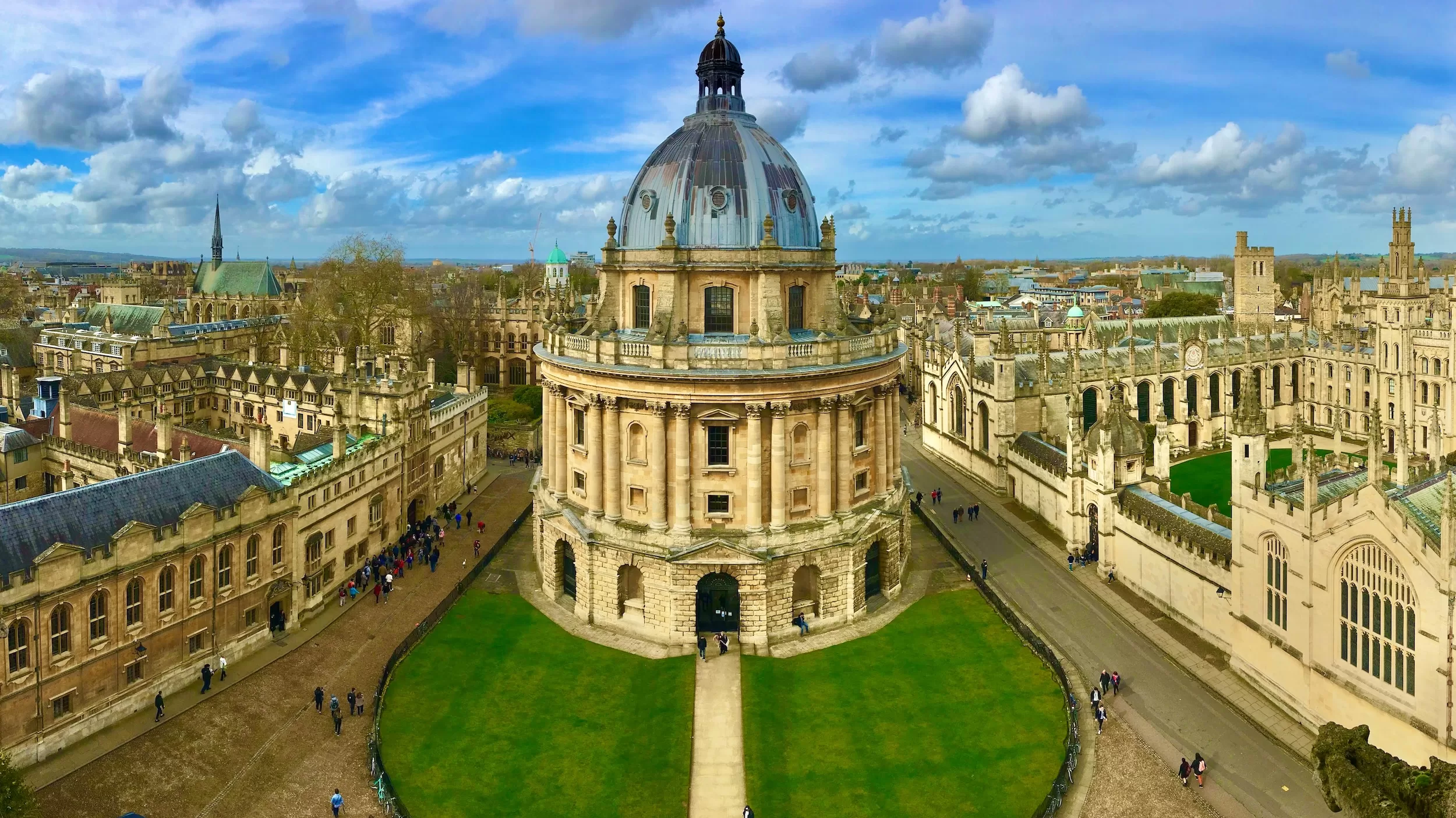 Oxford University and guide to visiting oxford